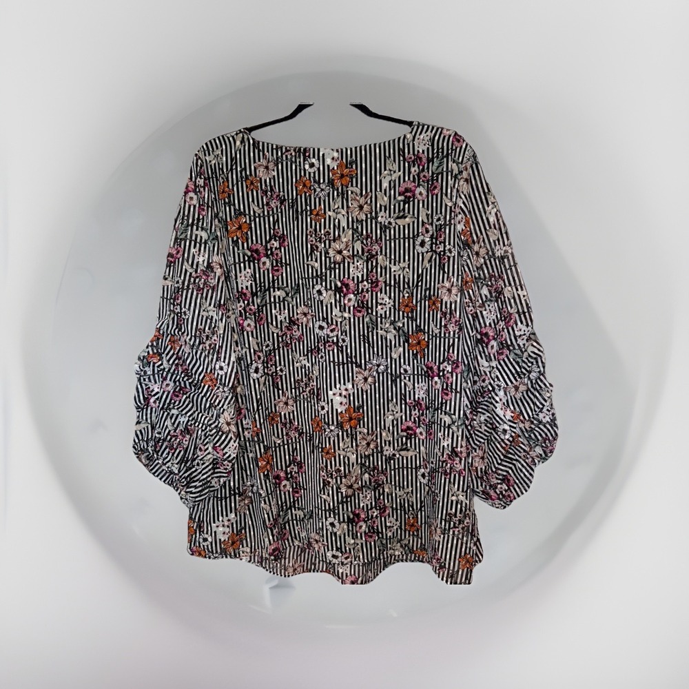 Women's ALYX Black & White Striped Floral Top W/ Rusched Sleeves Sz. 2X - Picture 2 of 8